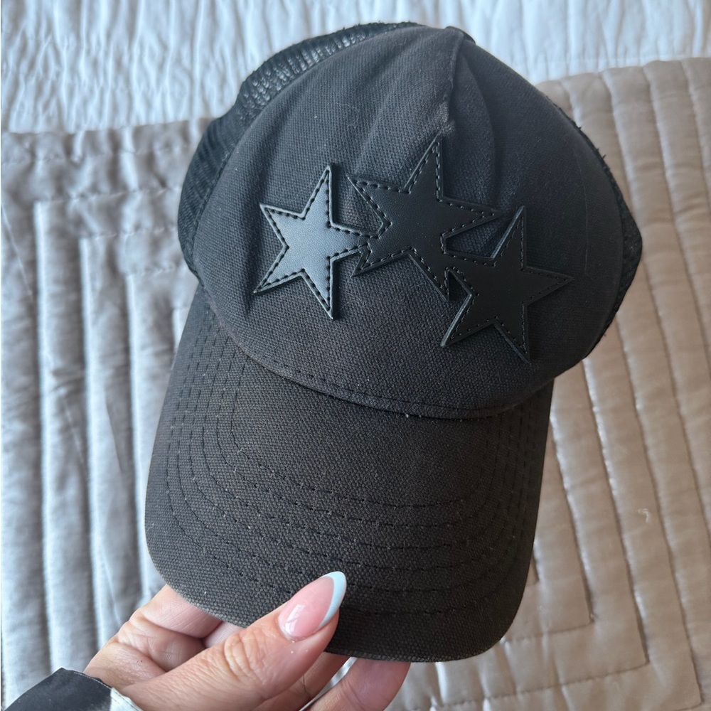 Amiri 3 star trucker hat